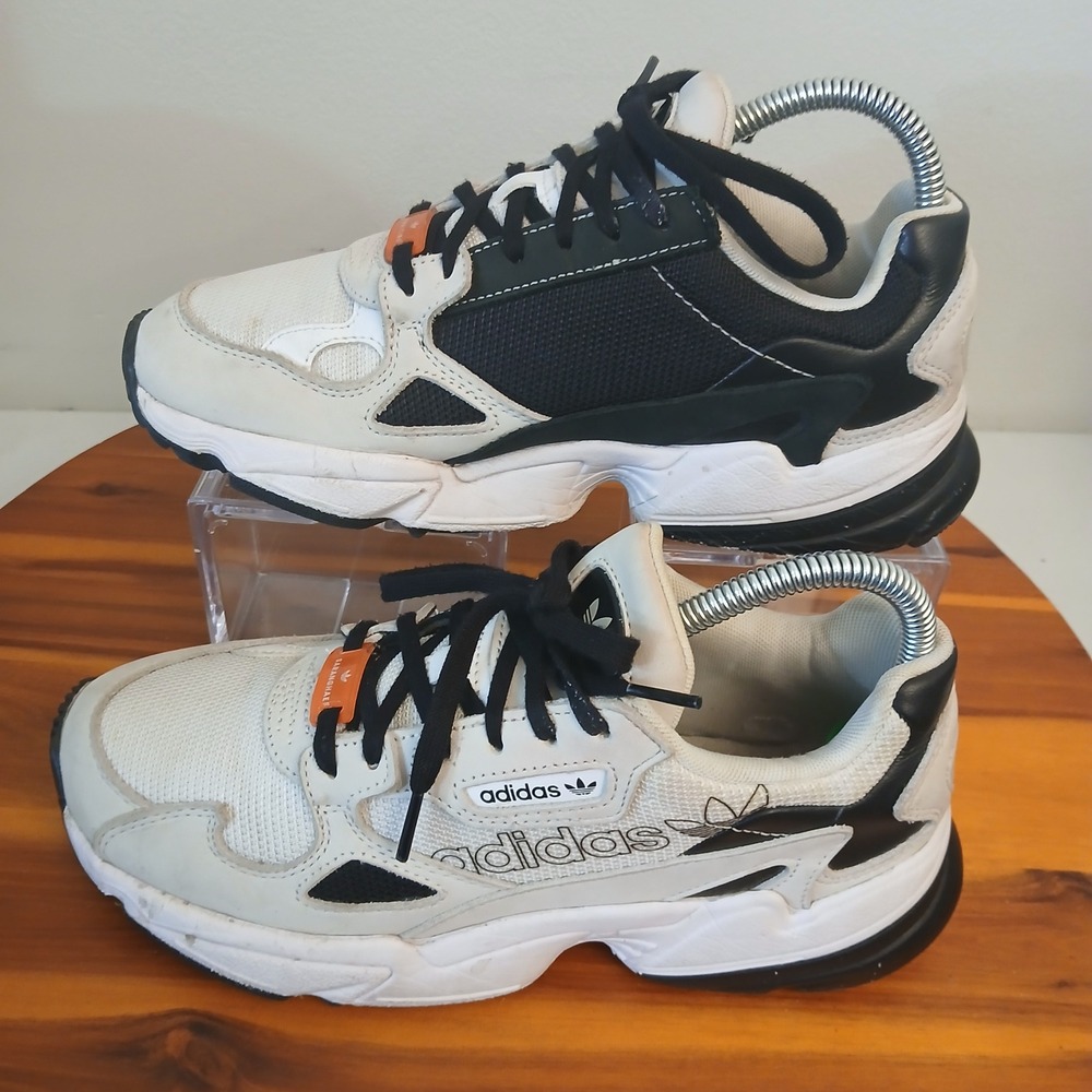 Adidas Falcon K Pop Womens 7 White Black Running Shoes Sneakers H69042